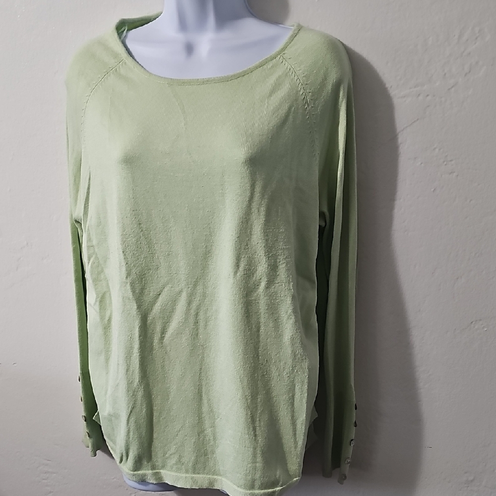 Cyrus Light Green Long Sleeve Scoop Neck Top